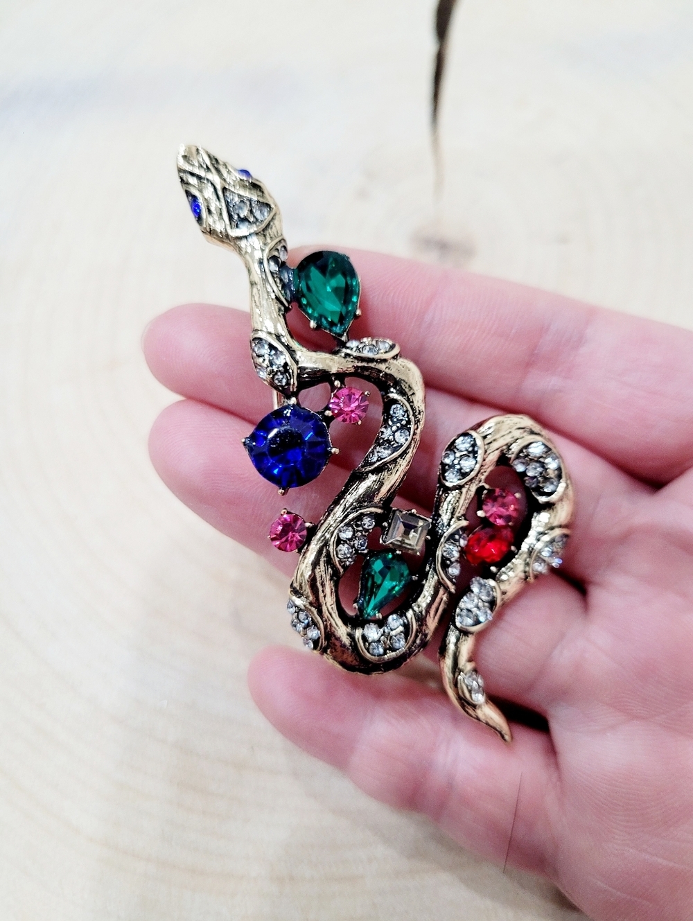 Brand New Gold Tone Snake Colour Rhinestone Brooch Pin